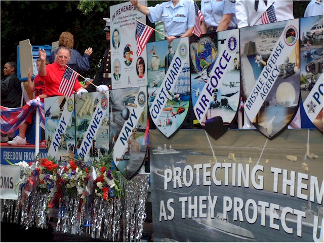 The Bristol 4th July parade - Floats...
