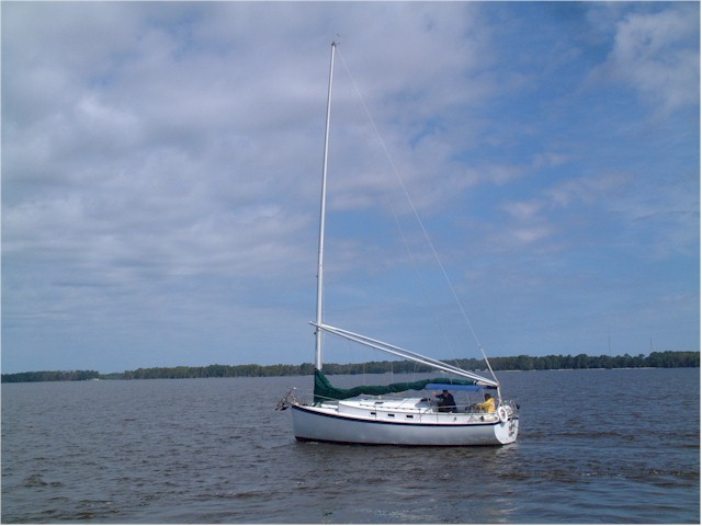 We came across Joe from the Harlem Yacht Club, New York, heading north with his new yacht.