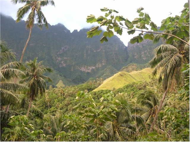 Fatu Hiva is much more volcanic than we expected!
