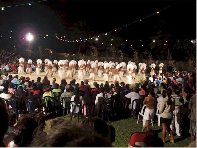 
Heiva concert with a famous dance troup from Bora Bora.