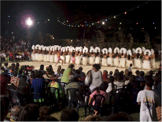 
Heiva concert with a famous dance troup from Bora Bora.