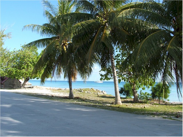 Fakarava - the second largest atoll.

