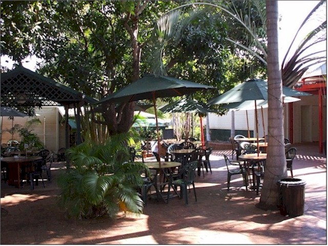 Broome started out as a pearling town and had a lot of Chinese and Japanese workers.
