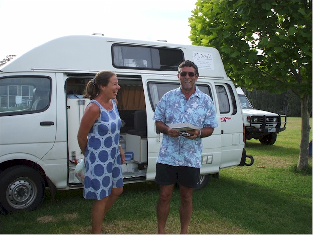 We meet up with Nicolette & Tom (SY Katanne) at Bateman's Bay.