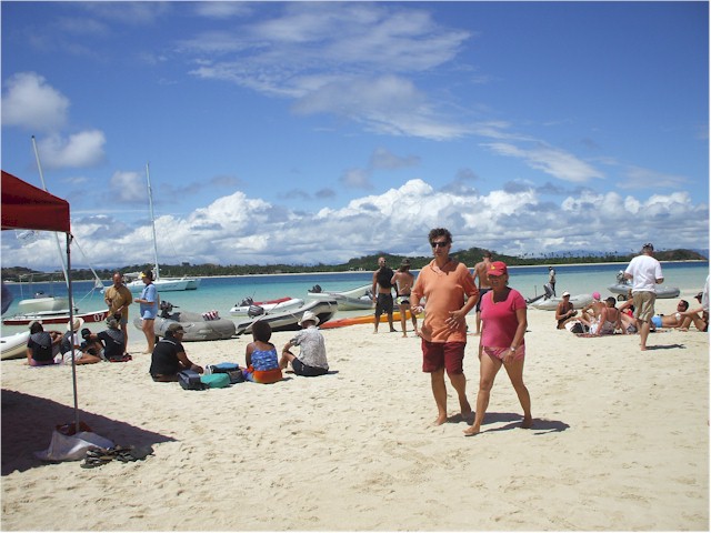 The fun day at Sand Cay was great - the sandy islet only appears at low tide!
