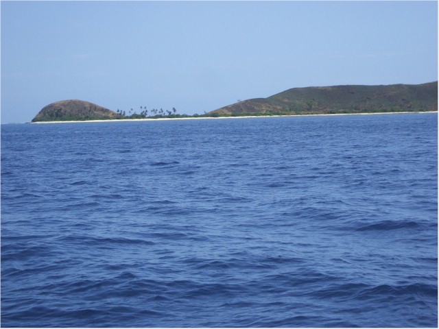 But there are some undeveloped islands with beautiful white sandy beaches!

