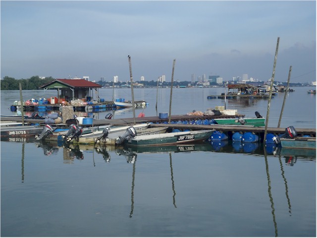 The rally included lots of tours which were interesting - this is a fishing village - home of the dreaded 'enemy' after our close encounters with fishing nets, traps, etc!
