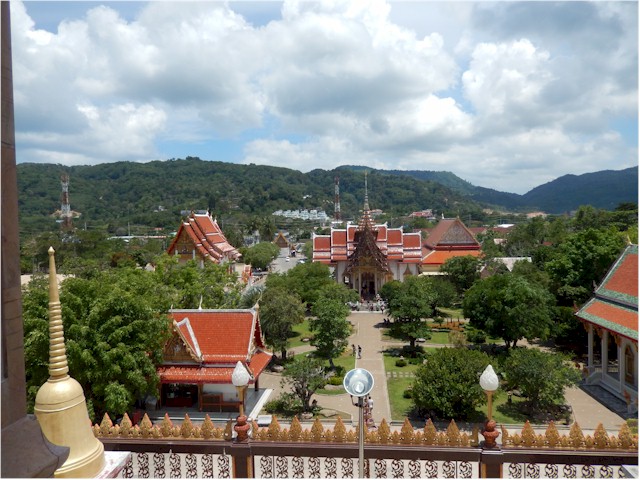 Time to do some 'normal' sightseeing - Wat Chalong temple complex on Phuket.
