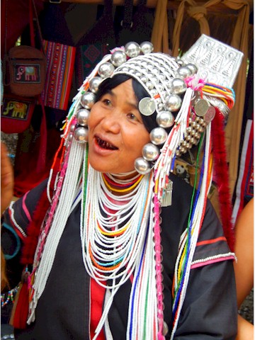 Isn't this lady's head dress amazing!
