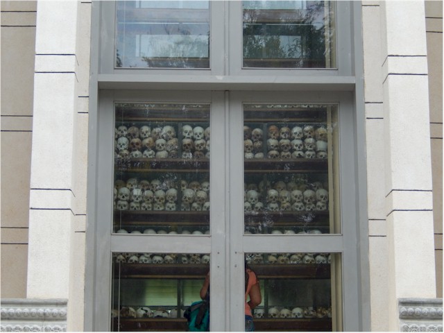 The memorial stupa contains more than 8,000 skulls.
