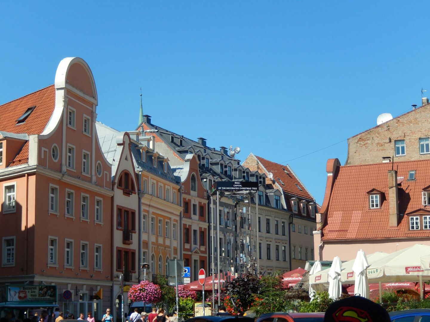 Another example of contrasting architectural styles.
