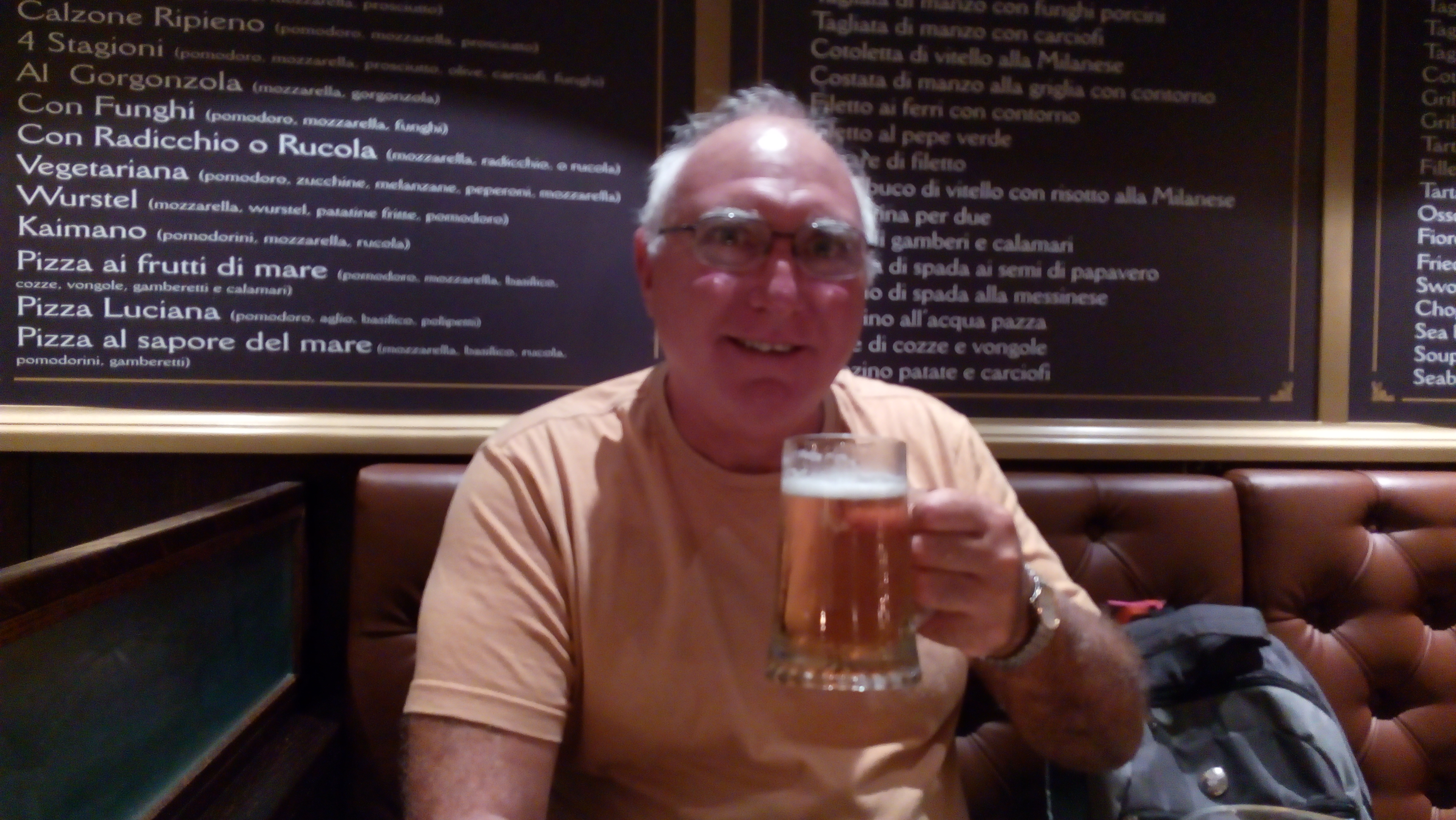 We stop for refreshments after all that sight-seeing!
