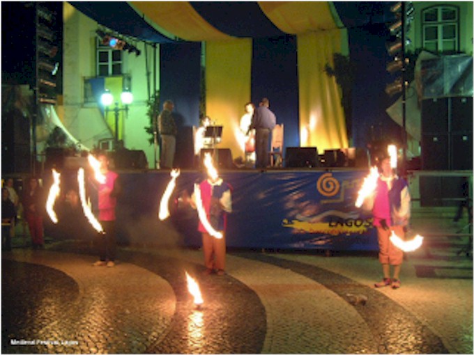 
The whole town was hosting a 'Medieval' festival...
