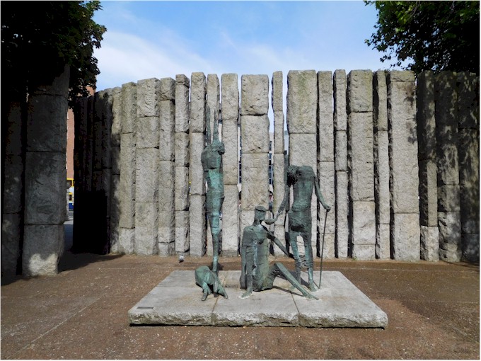 'Famine' sculpture by Edward Delaney, in Dublin.