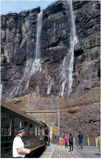 The train stops for photos.